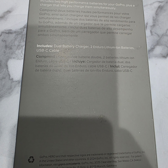 GoPro Dual Charger + Enduro Batteries - Picture 4 of 6